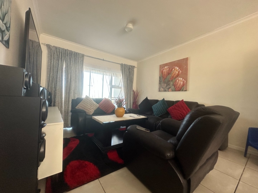 2 Bedroom Property for Sale in Parklands Western Cape